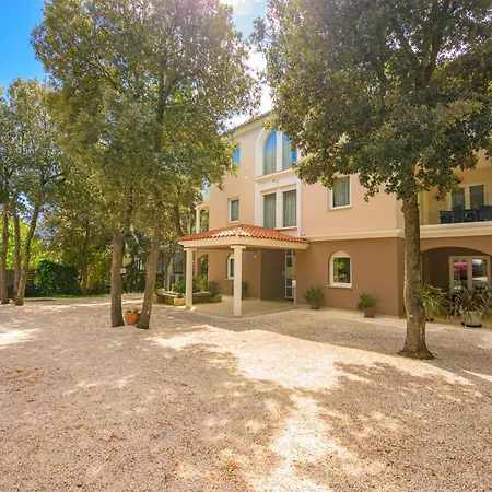 Apartament Elizabeta *